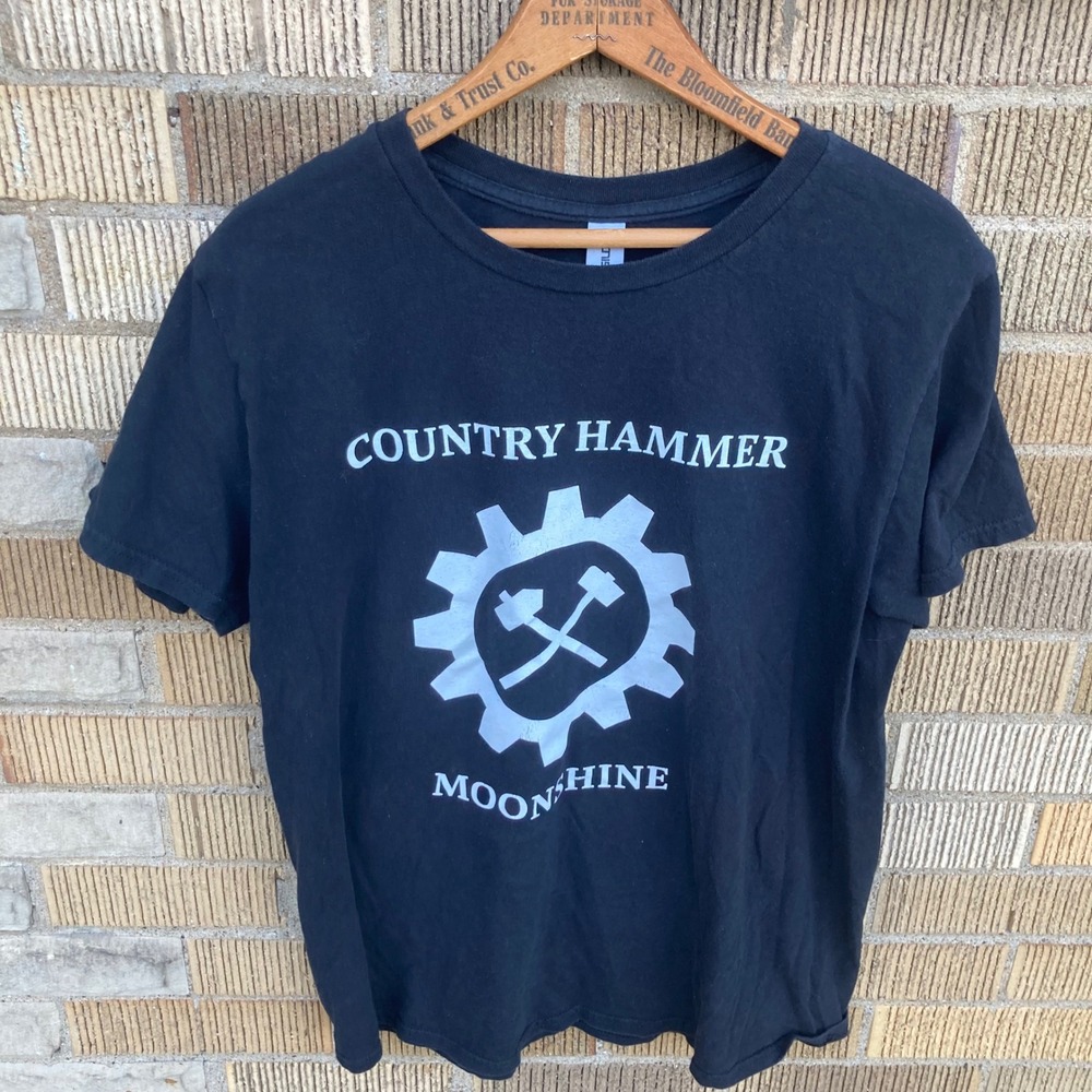 Country Hammer Moonshine Mens Medium Graphic T-Shirt Black Pittsburgh Distillery